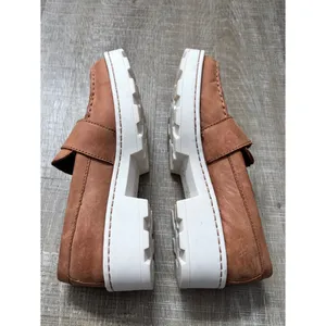 Born Contessa Tan Leather Chunky Platform Loafers Women’s 6 Lug Sole Slip On thumbnail 11
