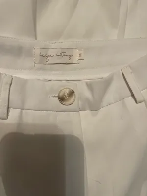 Wide -Leg White High Waisted Dress Pants . Size M thumbnail 10