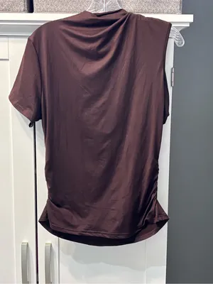 SHEIN Brown Asymmetrical Cold Shoulder Gold Ring Detail Top Plus OXL NWOT Chic thumbnail 2