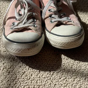 Pink Low-Top Converse Sneakers thumbnail 5