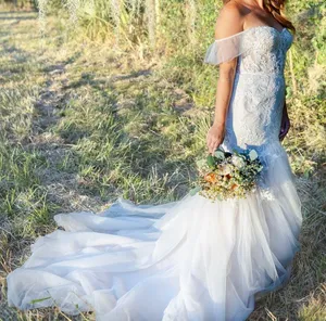 Wedding dress White thumbnail 1