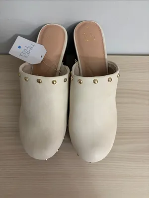 Time and Tru New! Ivory Platform Clog Mules with Gold Studs size 8 thumbnail 4