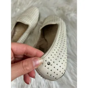 UGG Alloway White Leather Silver Studded Loafer Flats size 6 thumbnail 6