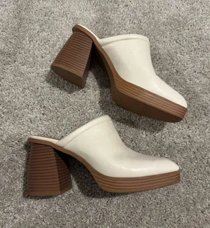 Crown & Ivy Mules thumbnail 1