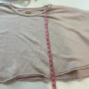Free Est Free People Pink Raw Hem Cropped Sweatshirt Pullover Medium thumbnail 7