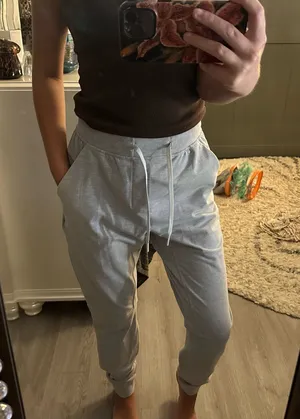 Lululemon Sweatpants Joggers thumbnail 1