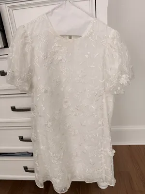 Crown And Ivy White Floral Dress thumbnail 1