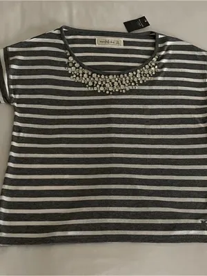 NWT Abercrombie & Fitch Grey & White Striped Crystal Embellished Top XS thumbnail 3