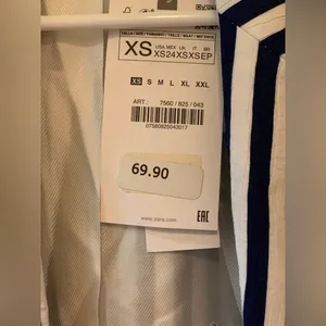 Zara Navy and White Striped Blazer. Size-X-Small thumbnail 5
