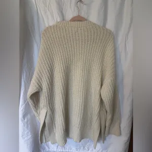 Aerie off-white knitted sweater size XL thumbnail 3