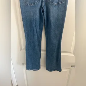 Madewell Kick Out Crop Maternity Jeans thumbnail 6