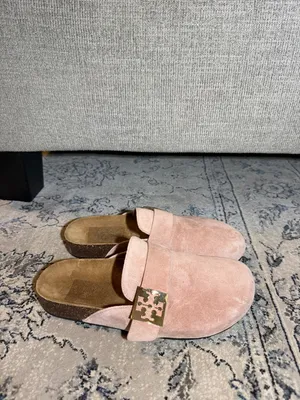 Tory Burch Mellow Mule Suede Pink/Gold thumbnail 3