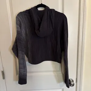 Lululemon Varsa The Lab Textured‎ Jacquard Crop Hoodie Lightweight Size S Or M thumbnail 5