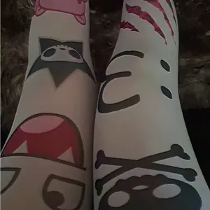 White Graphic Print Leggings thumbnail 3