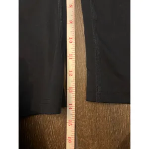 Gymshark Cropped‎ Leggings M Black High Waisted Activewear Yoga Pants thumbnail 4