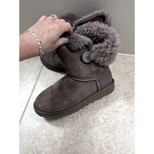 Ugg boots size 8 brown sheepskin fur women thumbnail 3