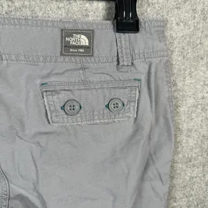The North Face Capri Pants Womens Size 10 Gray Cargo Hiking Cotton Pockets‎ thumbnail 3