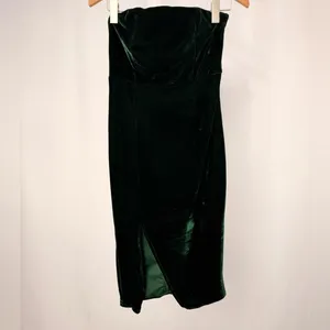 Lulus Hey Baby Velvet Strapless‎ Midi Dress in Emerald Green Size Medium thumbnail 3