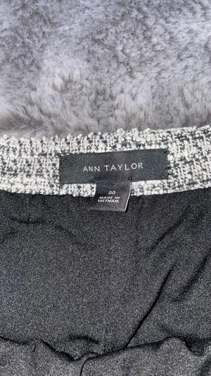 Ann Taylor Pencil Skirt Women’s 00 thumbnail 2