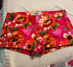 Flower Shorts thumbnail 1