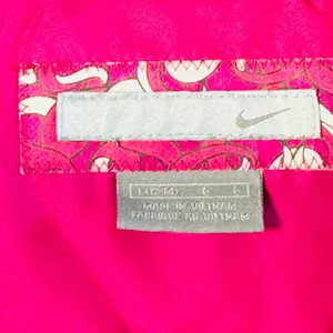 Nike Sportswear Vest Puffer Sleeveless Full Snap Black Pink L‎ Fuschia Gorpcore thumbnail 3
