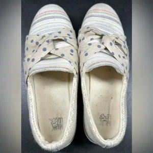 Muklucks Women’s Size 9 Beige Polka Dot Striped Boardwalk Stepping Out Sneakers thumbnail 6