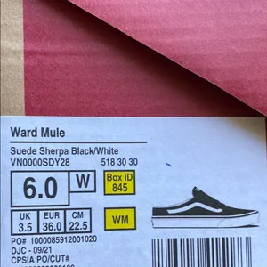 NWT Vans Ward Women's Sherpa-Lined Suede Mules thumbnail 6