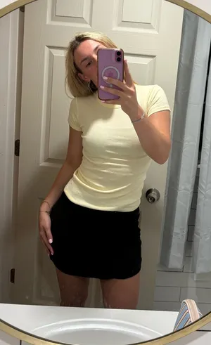 Brandy Melville Top thumbnail 1