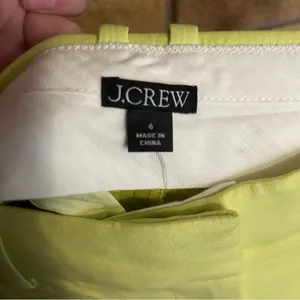 NWT J. Crew High-Rise Trouser Short Bright Green/Yellow Women’s Size 6 thumbnail 2