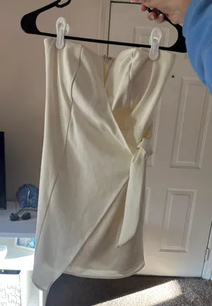 Dillards White/Cream Mini Dress thumbnail 1