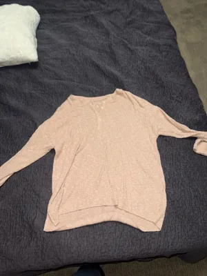 American Eagle Outfitters Sweater thumbnail 3