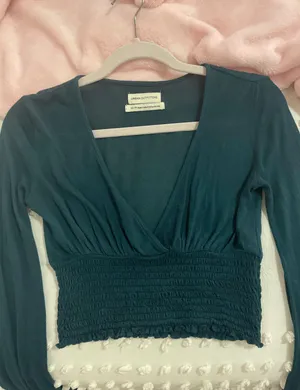 Urban Outfitters Top thumbnail 2