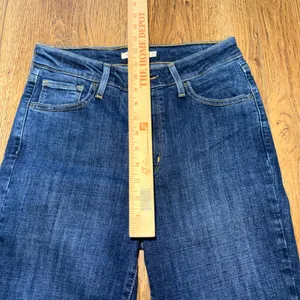 Levis 721 High Rise‎ Skinny Jeans Dark Wash Blue Denim Womens Size 29 casual thumbnail 5