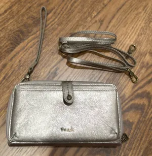 The Sak Iris Smartphone Wallet Leather Convertible Crossbody thumbnail 1
