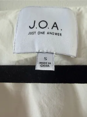 J.O.A. Ivory white cotton V-Neck Puff Sleeve Mini Dress with Buckle Belt thumbnail 4