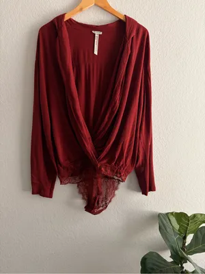 Free People Intimately Turnt Long Sleeve V-neck Bodysuit/blouse medium thumbnail 6