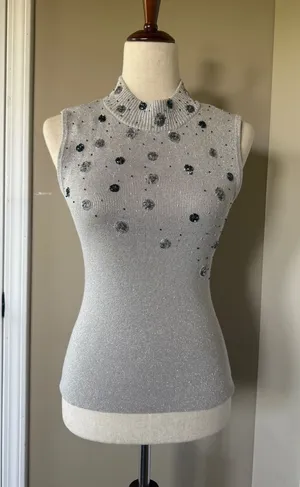 Silver Metallic Sleeveless Mock Neck Top Beaded Sequin Cutout Back Knit Blouse‎ thumbnail 1