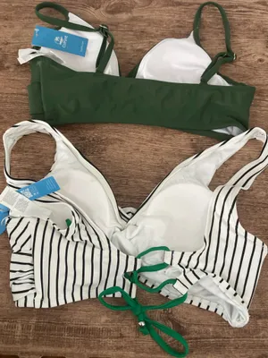 NWT Cupshe Olive Green and Striped Twist Front Bikini Top Size Medium thumbnail 2