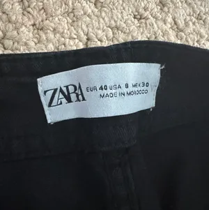 straight leg cargo pants thumbnail 3