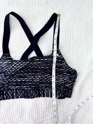 Women's Under Armour Sports Bra XL Black White Crossback Adjustable Straps thumbnail 6
