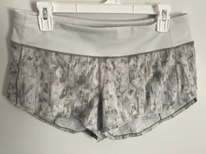 Lululemon Speed Up Short 2.5” thumbnail 1