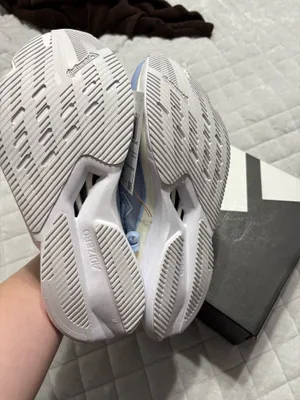 Adidas Tennis Shoes thumbnail 5