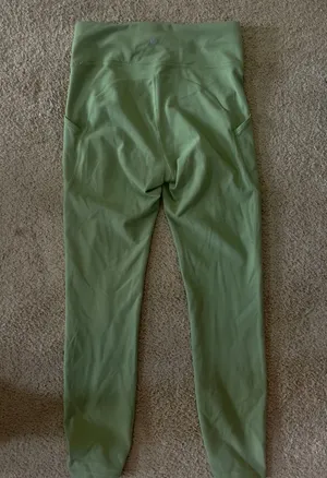 Lululemon Align Leggings With High-Rise Pants Pockets thumbnail 5