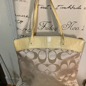 F18385 Coach signature Shoulder bag thumbnail 6