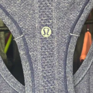 Lululemon swiftly tank size 4 thumbnail 3