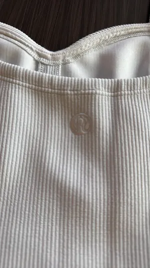 Lululemon Tank thumbnail 2