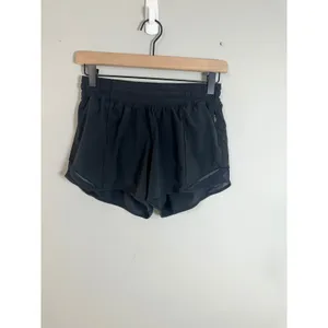 Lululemon Hotty Hot High-Rise Lined Short 4" Black Athletic Running Size 6 thumbnail 5