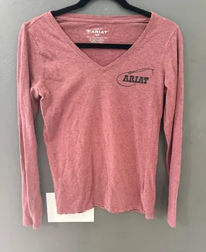 Ariat Womens Small Pink V-Neck Long Sleeve Graphic Tee Cowgirl Rodeo Lasso Shirt thumbnail 1