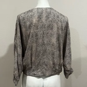Zara animal print v neck blouse thumbnail 4
