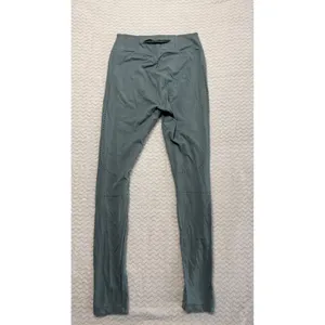 Gymshark Energy Seamless Leggings Sage Green Laser Cut Eyelet Medium GLLG3227 thumbnail 3